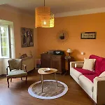 Maison Familiale 10 Pers Avec Jardin & Calme Au Coeur Du Bearn Σπίτι διακοπών *
