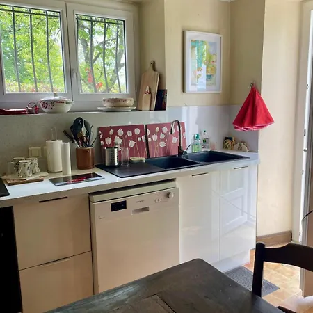 Holiday home Maison Mirande- Grand Familial Entre Et Montagne Confort Tres Bien Equipe