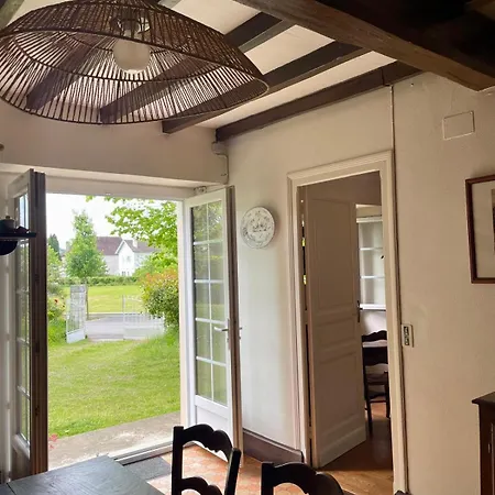 Hébergement de vacances Grande Maison Familiale Avec Jardin- 10 Pers Au Coeur Du Bearn *