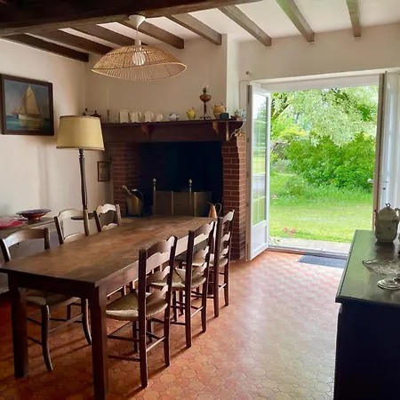 Hébergement de vacances Grande Maison Familiale Avec Jardin- 10 Pers Au Coeur Du Bearn